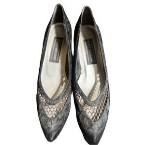 Stuart Weitzman Vintage Black Brocade Satin Pumps Size 8AA